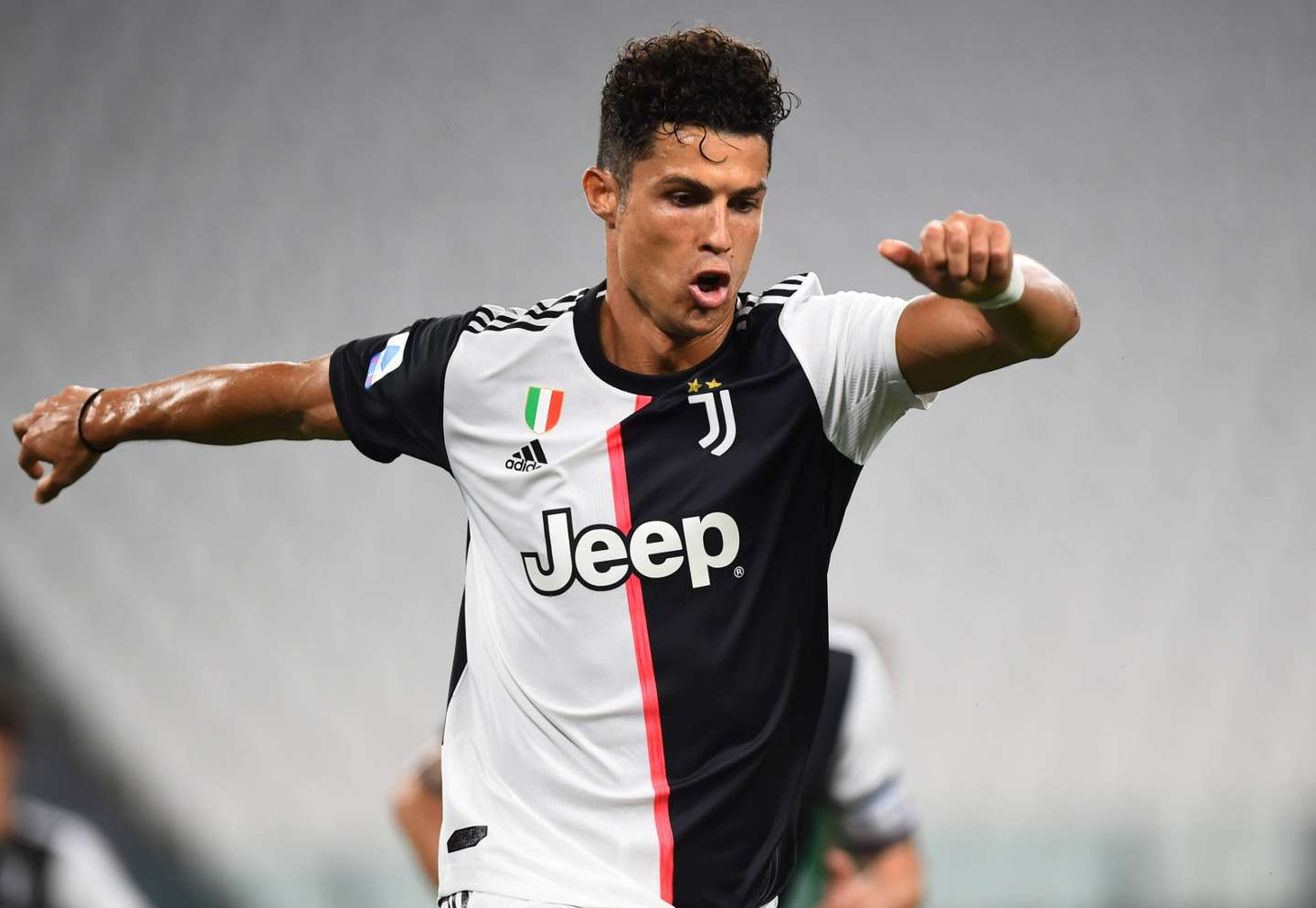 尤文图斯遭受乌迪内斯奇袭,不敌对手失利 尤文图斯遭受乌迪内斯奇袭,不敌对手失利