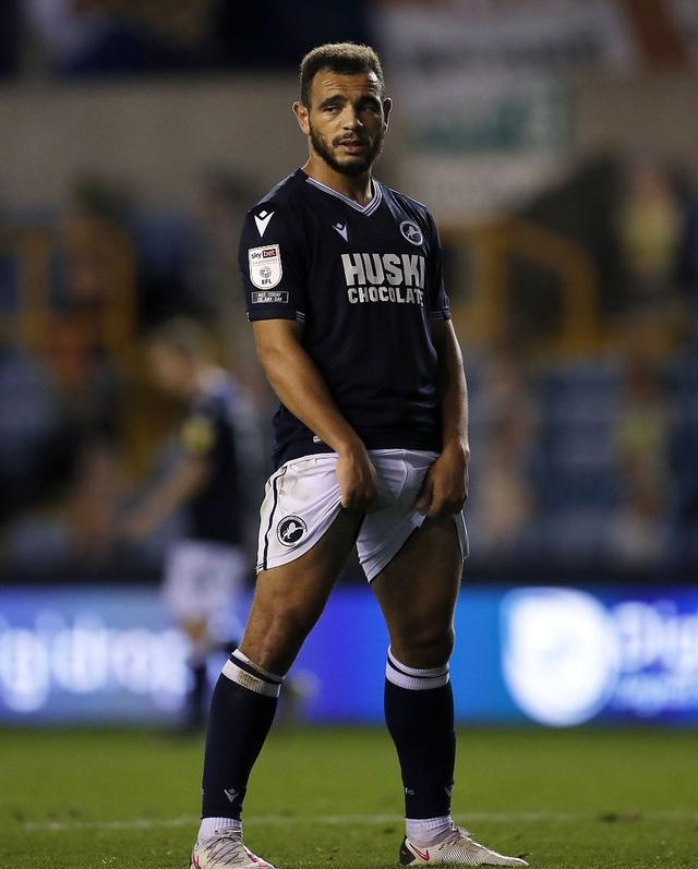 米尔沃尔战术失败负于对手,教练改变策略 米尔沃尔战术失败负于对手,教练改变策略