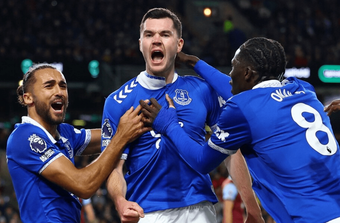 塞维利亚展现强大实力,完胜对手 塞维利亚展现强大实力,完胜对手