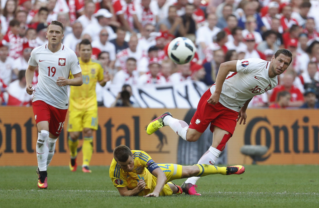 波兰不敌奥地利,小组出线前途渺茫 波兰不敌奥地利,小组出线前途渺茫