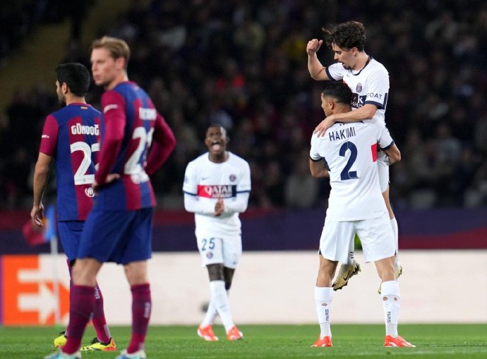 巴黎圣日耳曼憾负圣埃蒂安,主场未能守住胜局 巴黎圣日耳曼憾负圣埃蒂安,主场未能守住胜局