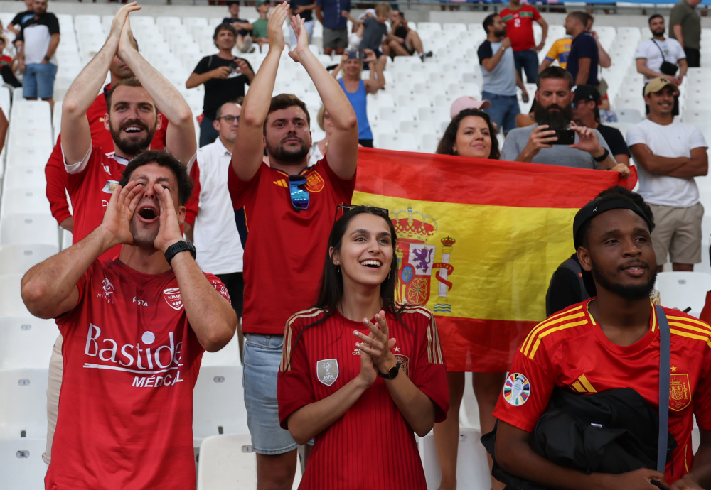 西班牙足球联赛火爆进行中,各队争分夺秒 西班牙足球联赛火爆进行中,各队争分夺秒