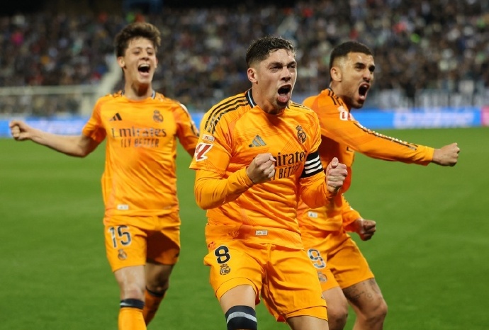 瓦伦西亚客场惊险取胜,球队脱胎换骨 瓦伦西亚客场惊险取胜,球队脱胎换骨