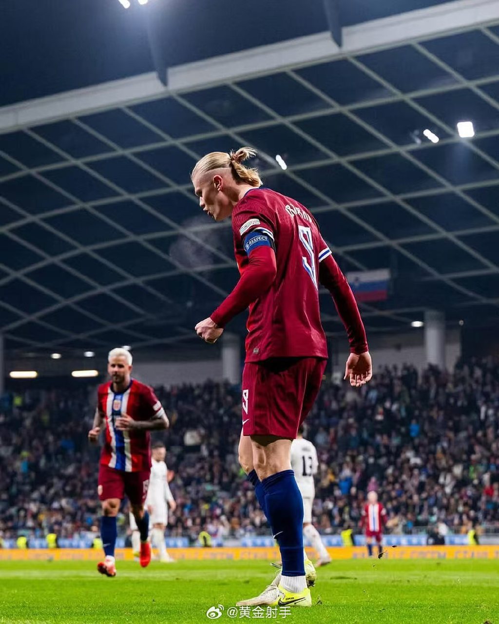 欧国联比赛中的巨星表现引发赞叹 欧国联比赛中的巨星表现引发赞叹