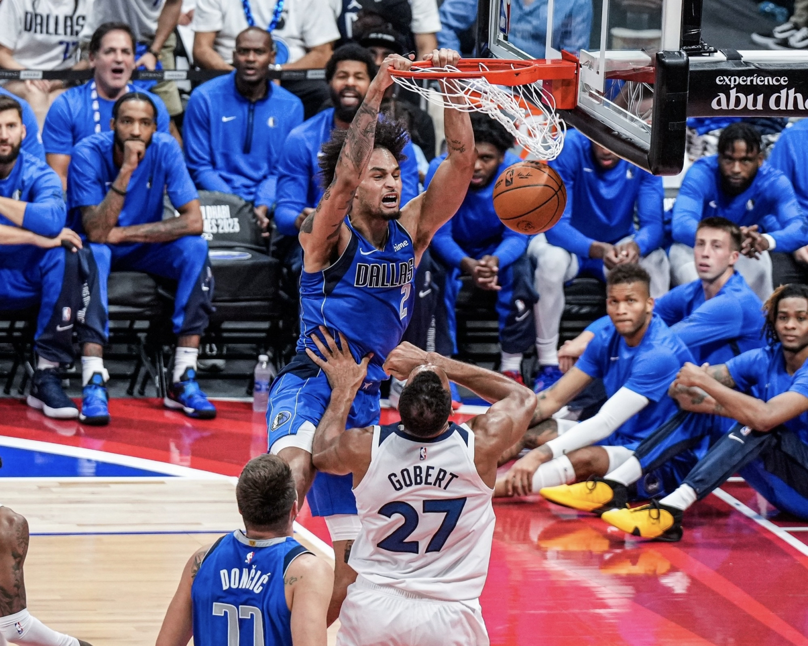 步行者大胜魔术,戈贝尔内线造成威胁成为全队得分王 步行者大胜魔术,戈贝尔内线造成威胁成为全队得分王