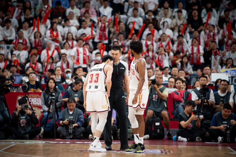 浙江男篮客场失分,不敌四川队遭遇两连败 浙江男篮客场失分,不敌四川队遭遇两连败