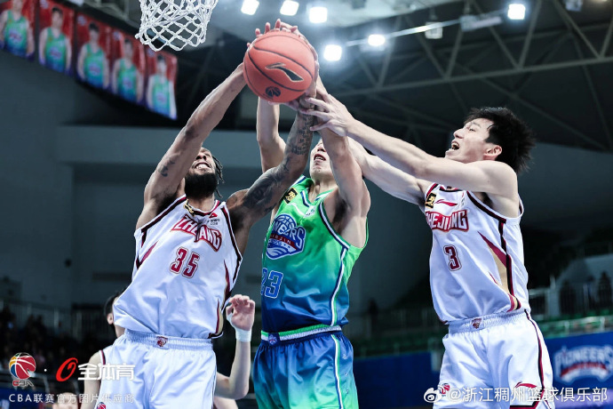 浙江男篮客场失分,不敌四川队遭遇两连败 浙江男篮客场失分,不敌四川队遭遇两连败