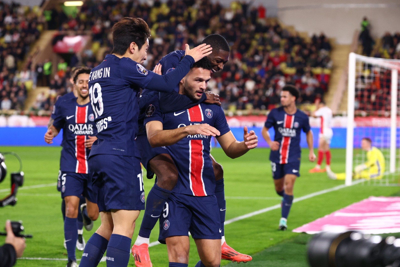 法甲球员或因受疫情影响而暂停比赛 法甲球员或因受疫情影响而暂停比赛