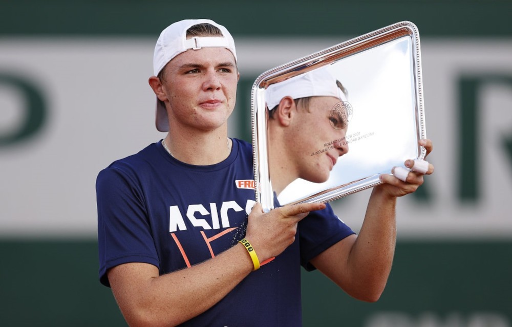 瑞士队表现神勇,前途一片光明 瑞士队表现神勇,前途一片光明