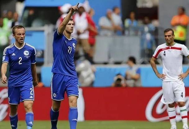 欧国联赛事实时报道,球员风采演绎世界杯情节 欧国联赛事实时报道,球员风采演绎世界杯情节