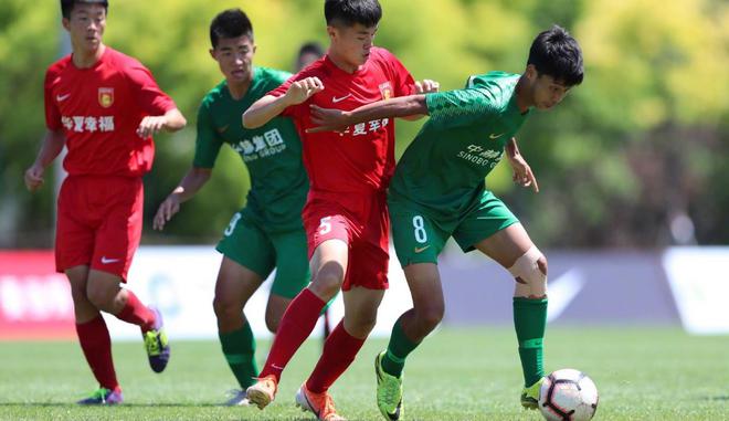 江苏苏宁遭遇四连败,面临保级压力 江苏苏宁遭遇四连败,面临保级压力