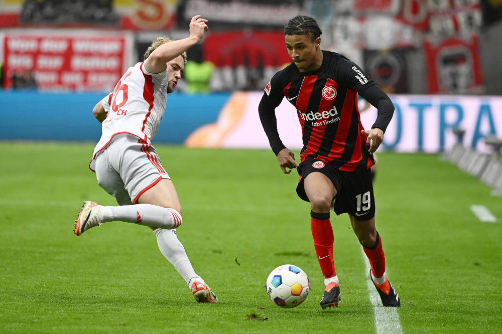 斯图加特客场逼平法兰克福,逐渐好转 斯图加特客场逼平法兰克福,逐渐好转