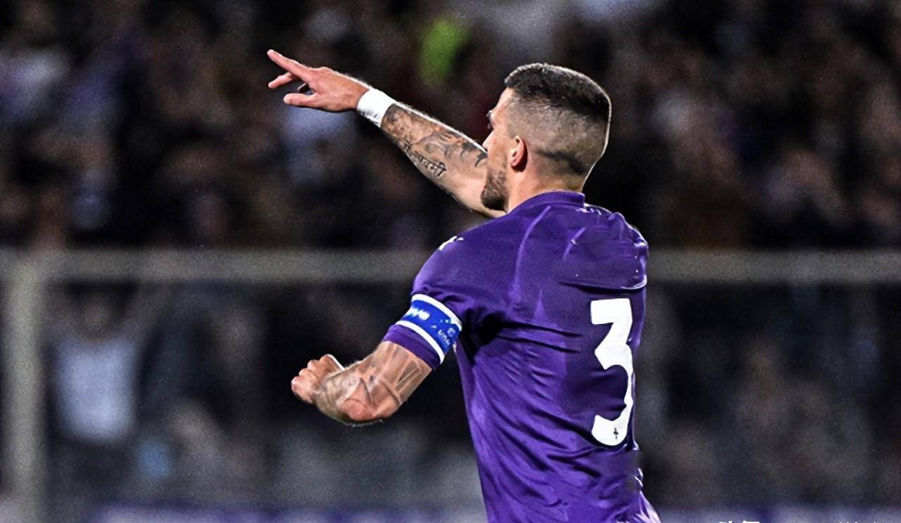 佛罗伦萨前锋受伤休战,或将错过下一场对手 佛罗伦萨前锋受伤休战,或将错过下一场对手