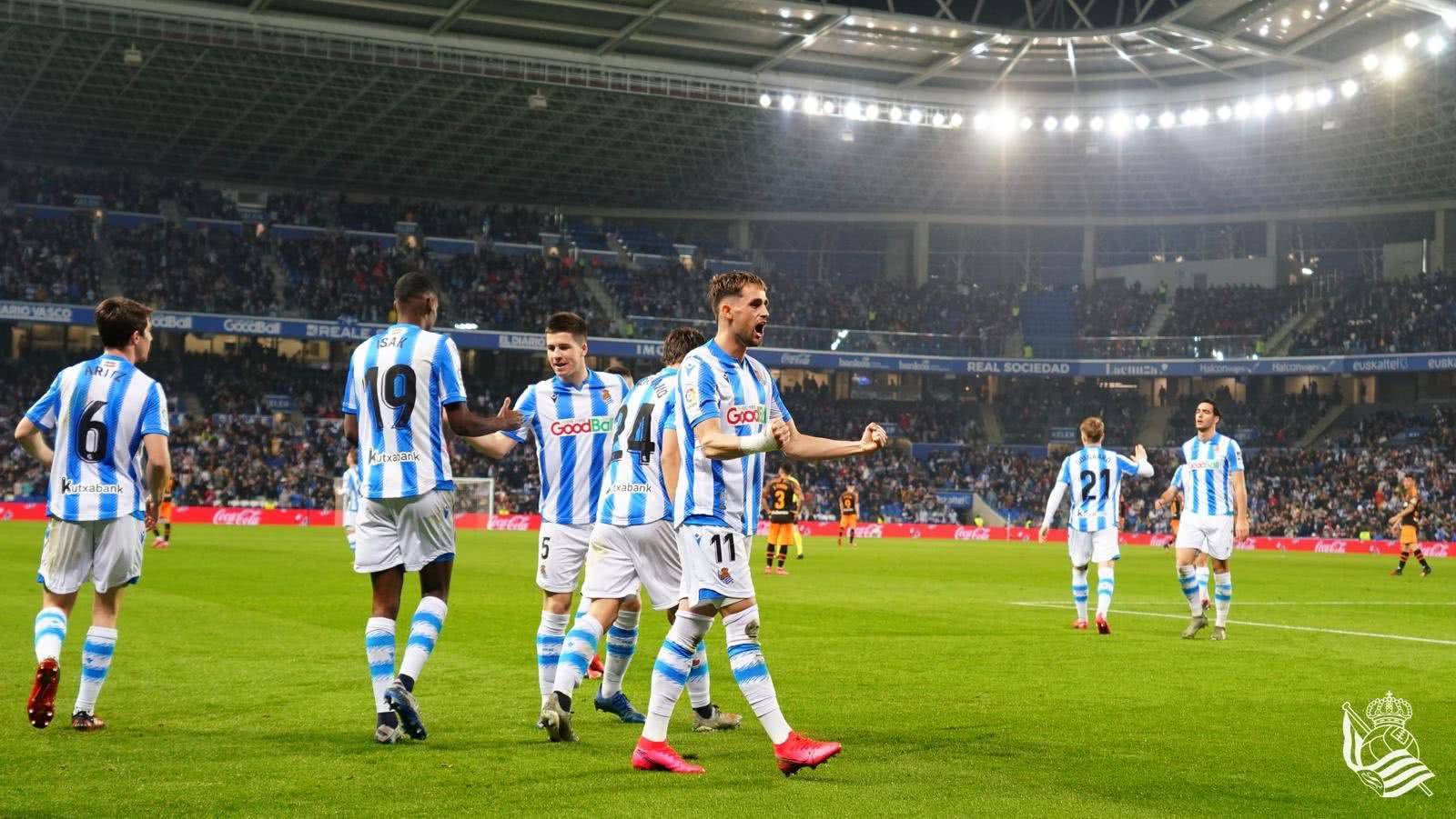 足球比赛形势仍未明朗,胜者仍待揭晓 足球比赛形势仍未明朗,胜者仍待揭晓