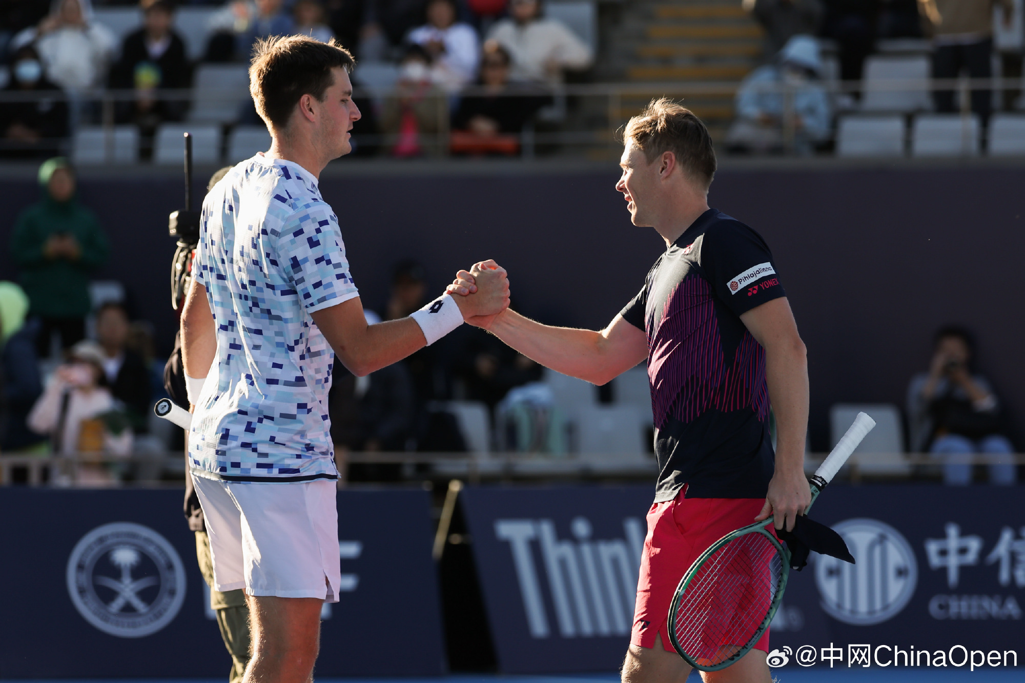 博阿滕助攻两球,助球队晋级 博阿滕助攻两球,助球队晋级