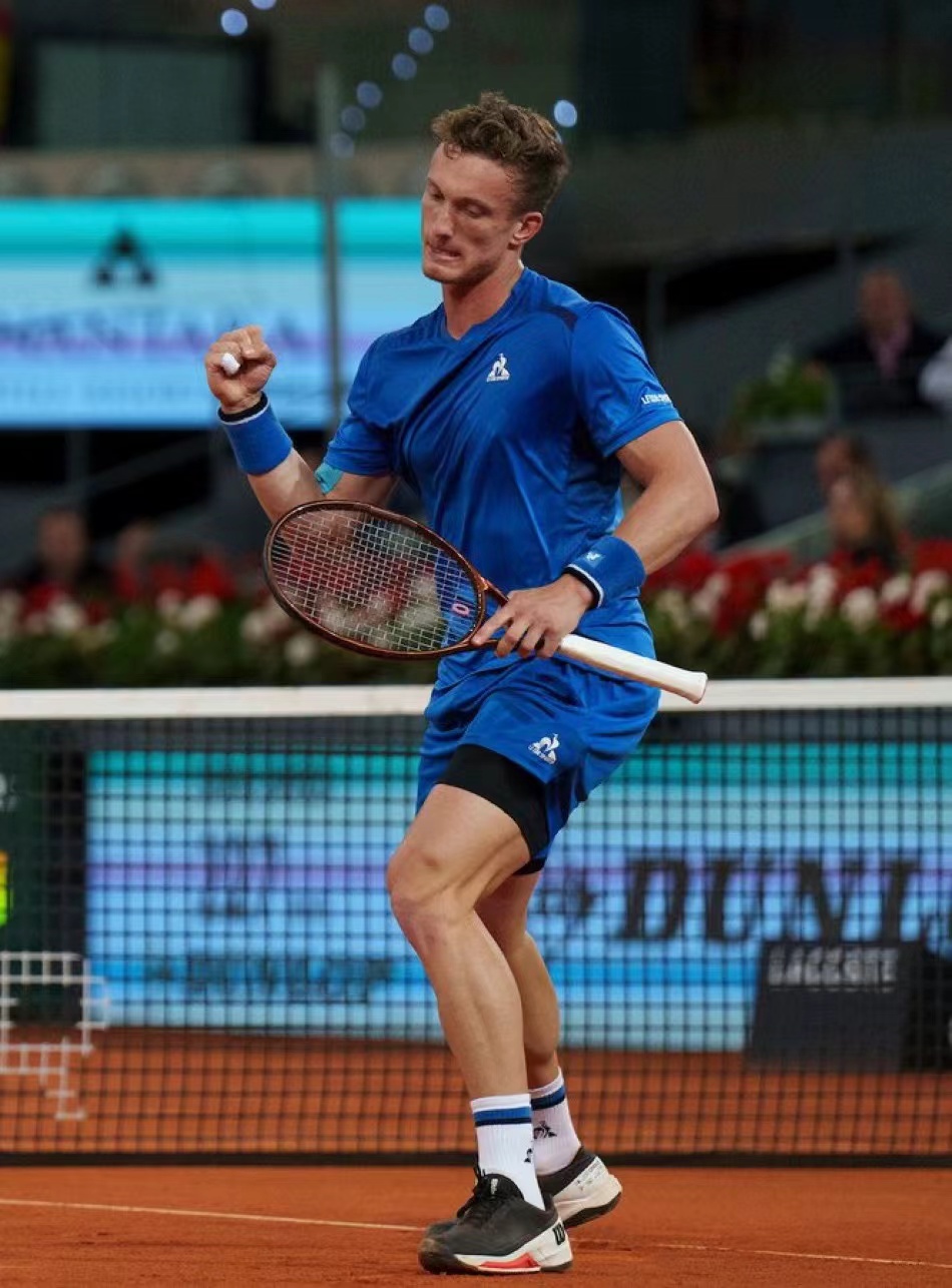 捷克选手卡尔成功获得男子体操银牌 捷克选手卡尔成功获得男子体操银牌