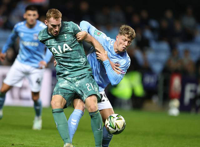 热刺后防线连续失误,主帅求改进 热刺后防线连续失误,主帅求改进