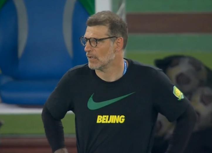 陕西队遭遇两连败,主帅面临压力 陕西队遭遇两连败,主帅面临压力