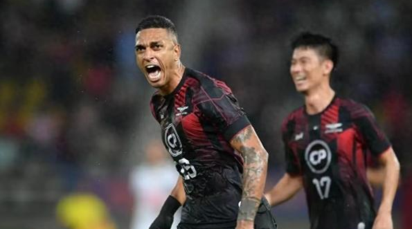 柏林队逆袭成功，亚冠淘汰赛在望