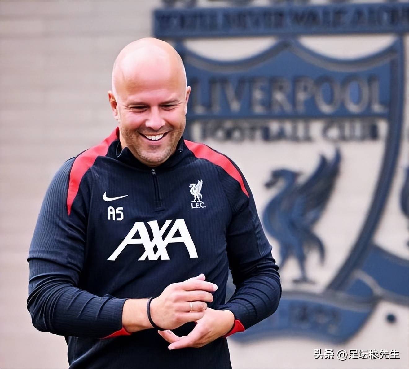 雄心壮志备战,向争夺全球足坛荣誉 雄心壮志备战,向争夺全球足坛荣誉