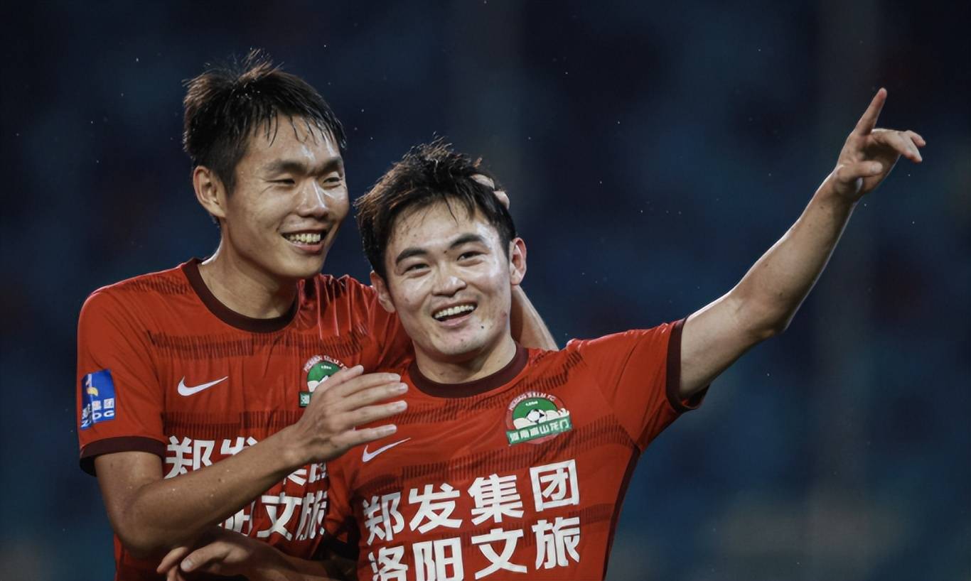 伍尔夫汉姆普顿队主场惨败,球队寻求突破口 伍尔夫汉姆普顿队主场惨败,球队寻求突破口