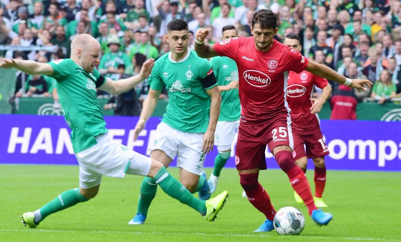 弗莱堡队在场上表现出色夺胜 弗莱堡队在场上表现出色夺胜