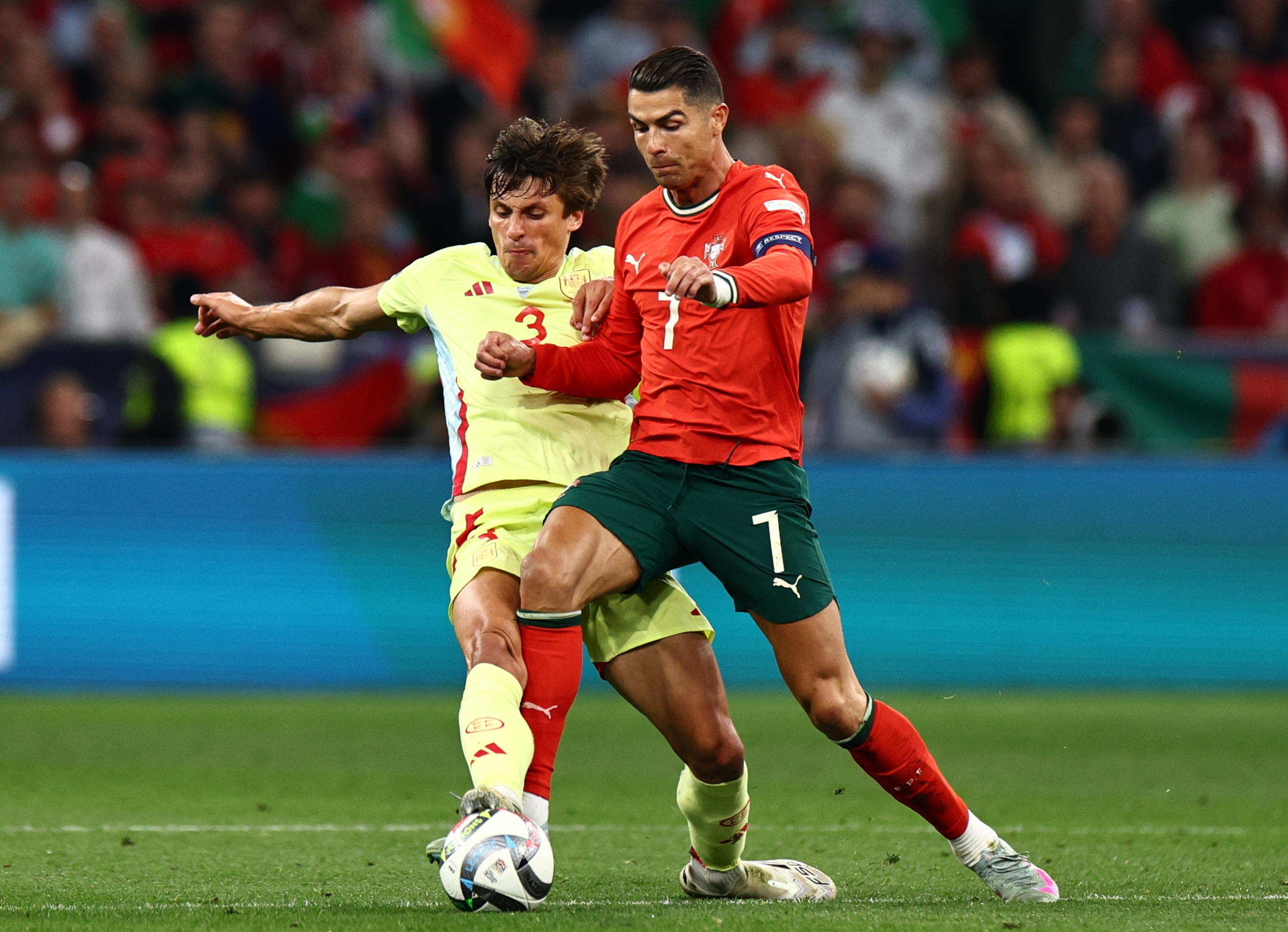 匈牙利惨败于葡萄牙,遗憾离场 匈牙利惨败于葡萄牙,遗憾离场