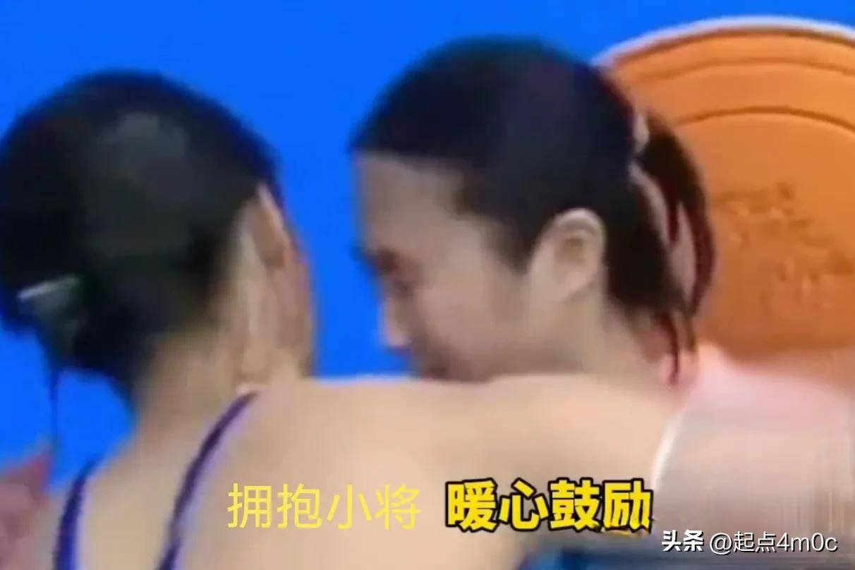 跳水女子十米台决赛惊险一幕,中国选手高难度动作稳定夺冠! 跳水女子十米台决赛惊险一幕,中国选手高难度动作稳定夺冠!